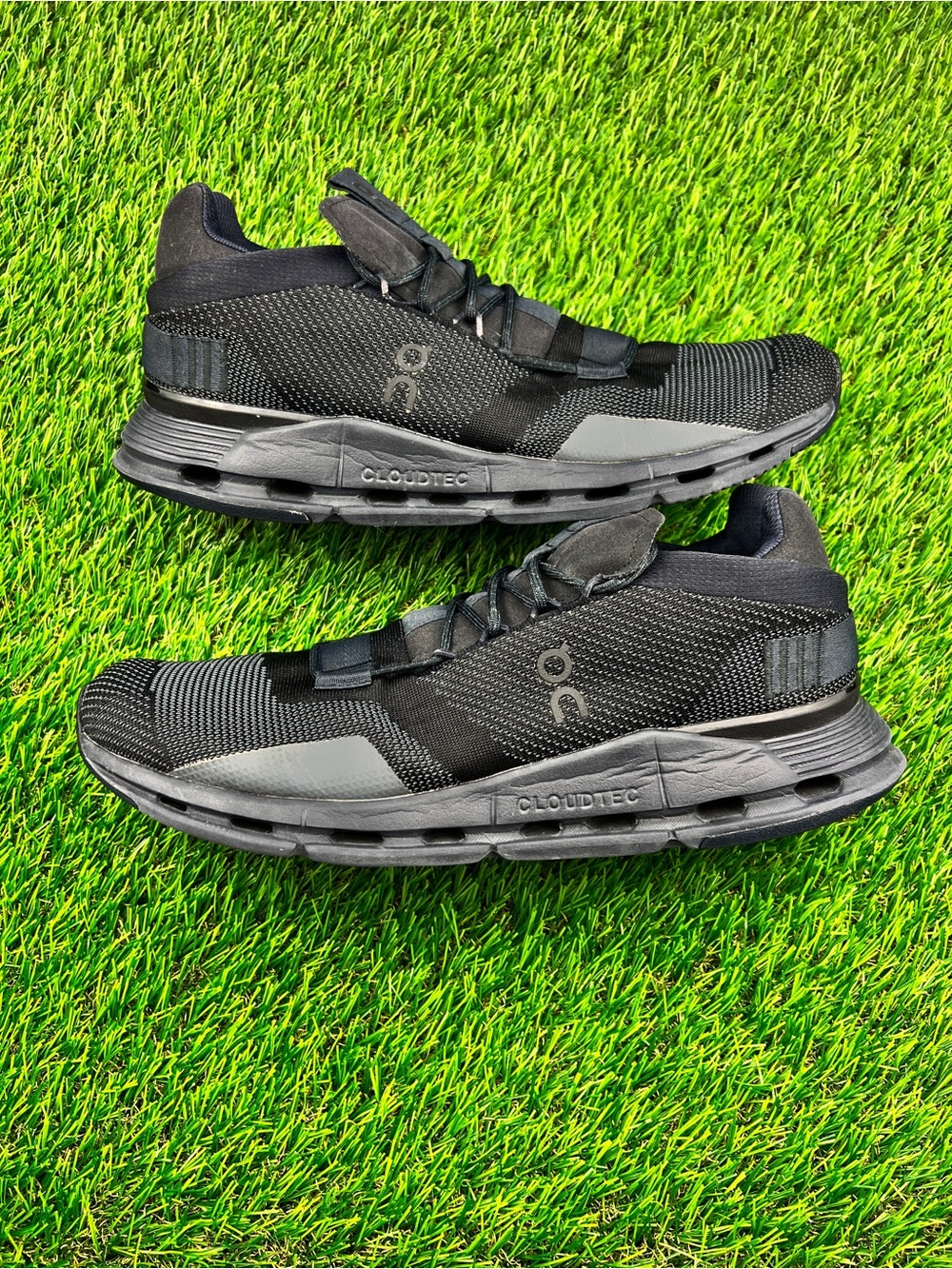 On Running Cloudnova ‘Triple Black’ Men's Walking Gym Running Shoes - 11.5